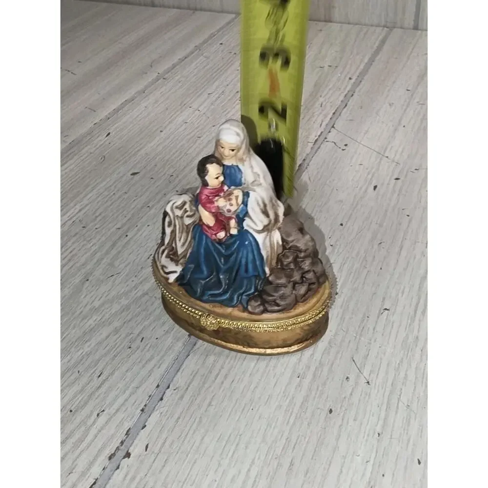 Vtg Mary Holding Baby Jesus Trinket Box Porcelain Trinity Broadcasting Network